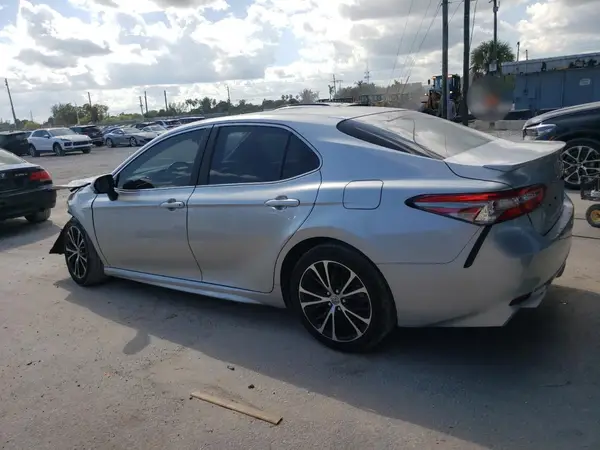 JTNB11HK7J3051136 2018 TOYOTA CAMRY - Image 2