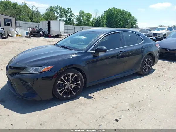 JTNB11HK7J3051167 2018 TOYOTA CAMRY - Image 2