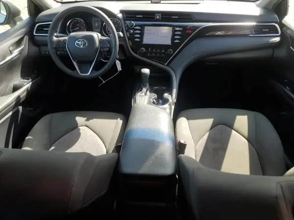 JTNB11HK7J3052951 2018 TOYOTA CAMRY - Image 8