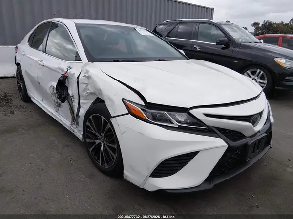JTNB11HK7J3066610 2018 TOYOTA CAMRY - Image 1