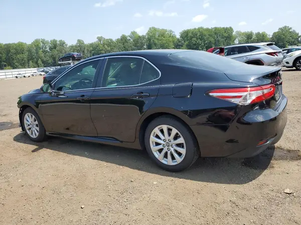JTNB11HK7J3069135 2018 TOYOTA CAMRY - Image 2