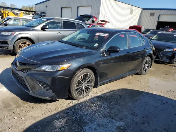 JTNB11HK7J3070320 2018 TOYOTA CAMRY - Image 1