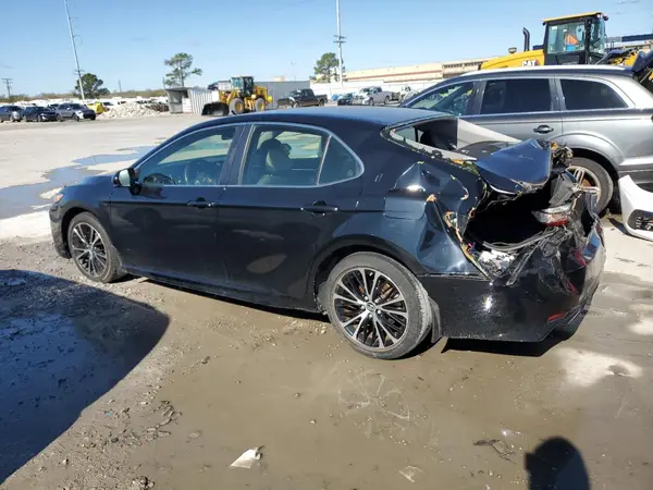 JTNB11HK7J3070320 2018 TOYOTA CAMRY - Image 2