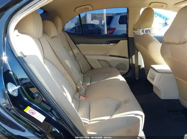 JTNB11HK7J3072813 2018 TOYOTA CAMRY - Image 8