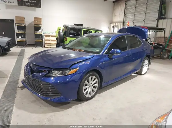 JTNB11HK8J3001197 2018 TOYOTA CAMRY - Image 2