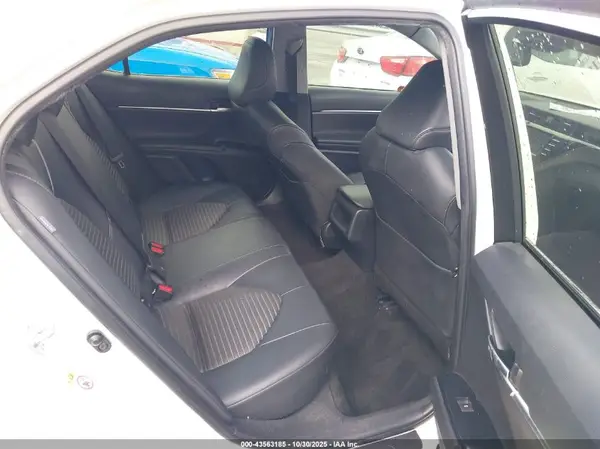 JTNB11HK8J3001569 2018 TOYOTA CAMRY - Image 8