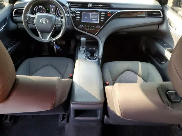 JTNB11HK8J3002348 2018 TOYOTA CAMRY - Image 8