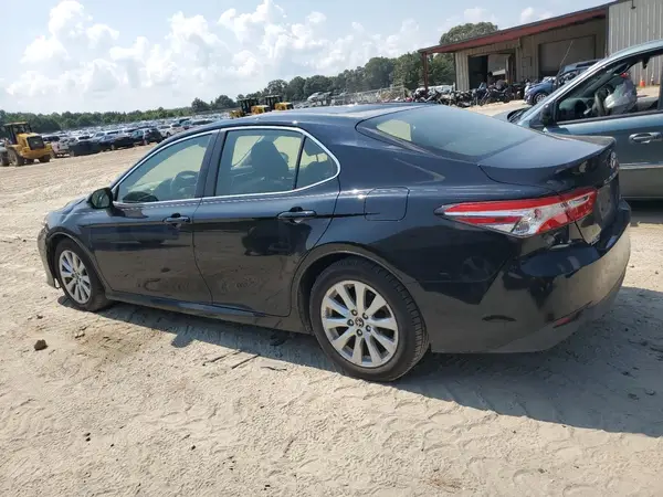 JTNB11HK8J3002849 2018 TOYOTA CAMRY - Image 2
