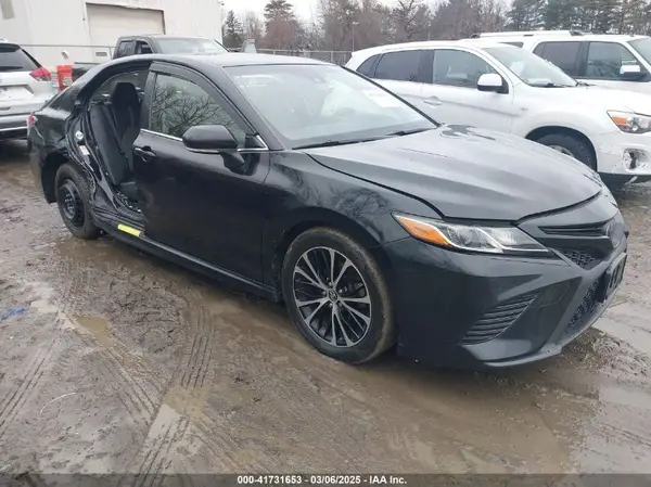 JTNB11HK8J3003127 2018 TOYOTA CAMRY - Image 1