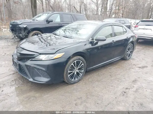 JTNB11HK8J3003127 2018 TOYOTA CAMRY - Image 2