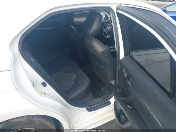 JTNB11HK8J3008277 2018 TOYOTA CAMRY - Image 8