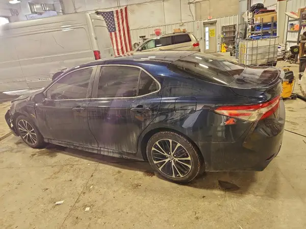 JTNB11HK8J3009073 2018 TOYOTA CAMRY - Image 2