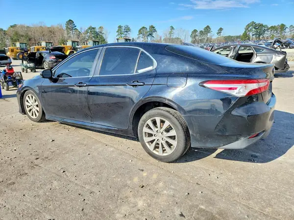 JTNB11HK8J3009400 2018 TOYOTA CAMRY - Image 2