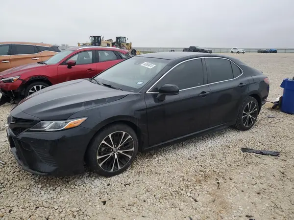 JTNB11HK8J3011938 2018 TOYOTA CAMRY - Image 1