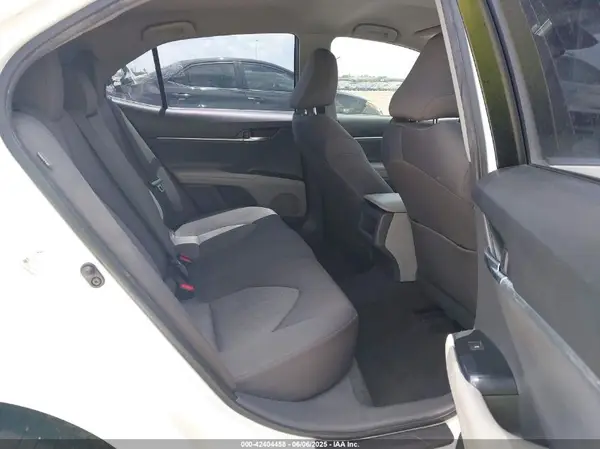 JTNB11HK8J3013351 2018 TOYOTA CAMRY - Image 8
