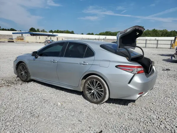 JTNB11HK8J3013446 2018 TOYOTA CAMRY - Image 2