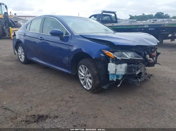 JTNB11HK8J3015052 2018 TOYOTA CAMRY - Image 1