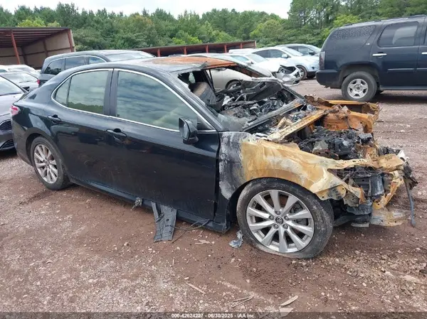 JTNB11HK8J3016167 2018 TOYOTA CAMRY - Image 1