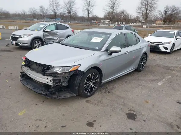 JTNB11HK8J3016430 2018 TOYOTA CAMRY - Image 2