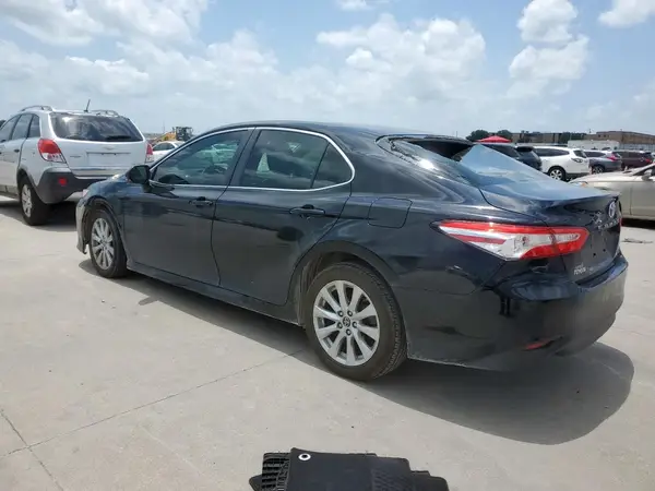 JTNB11HK8J3016444 2018 TOYOTA CAMRY - Image 2