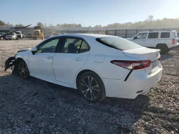 JTNB11HK8J3018484 2018 TOYOTA CAMRY - Image 2