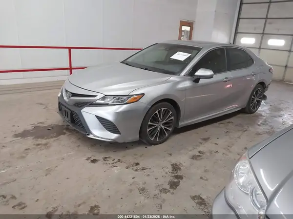 JTNB11HK8J3019179 2018 TOYOTA CAMRY - Image 2