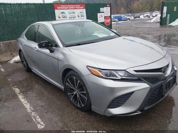 JTNB11HK8J3021630 2018 TOYOTA CAMRY - Image 1