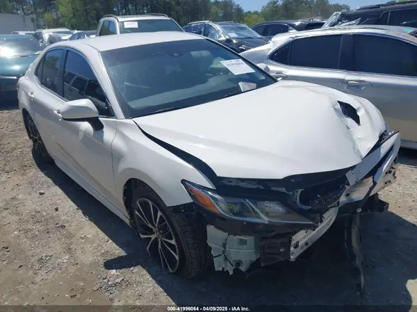 JTNB11HK8J3021966 2018 TOYOTA CAMRY - Image 1