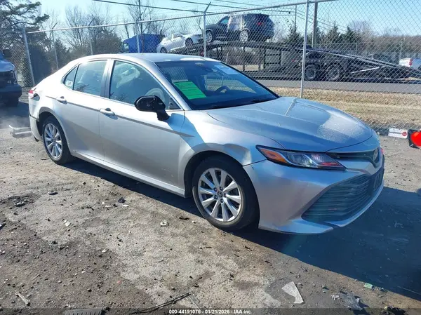 JTNB11HK8J3022163 2018 TOYOTA CAMRY - Image 1