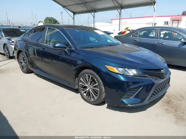 JTNB11HK8J3026827 2018 TOYOTA CAMRY - Image 1