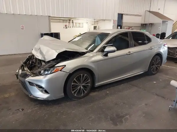 JTNB11HK8J3028254 2018 TOYOTA CAMRY - Image 2