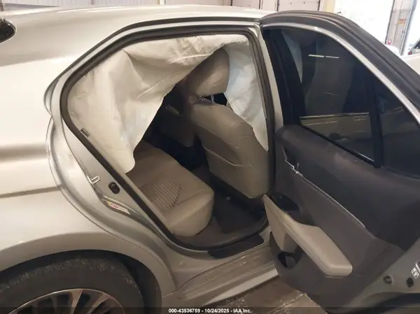 JTNB11HK8J3028254 2018 TOYOTA CAMRY - Image 8