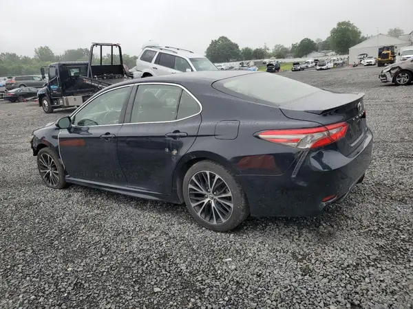 JTNB11HK8J3030201 2018 TOYOTA CAMRY - Image 2