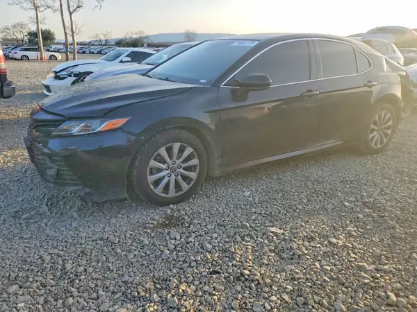 JTNB11HK8J3030716 2018 TOYOTA CAMRY - Image 1