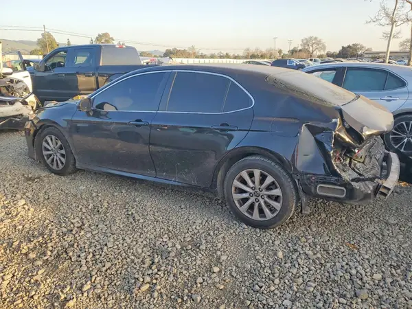 JTNB11HK8J3030716 2018 TOYOTA CAMRY - Image 2