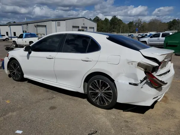 JTNB11HK8J3034233 2018 TOYOTA CAMRY - Image 2