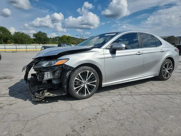JTNB11HK8J3034457 2018 TOYOTA CAMRY - Image 1