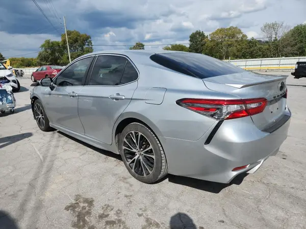 JTNB11HK8J3034457 2018 TOYOTA CAMRY - Image 2