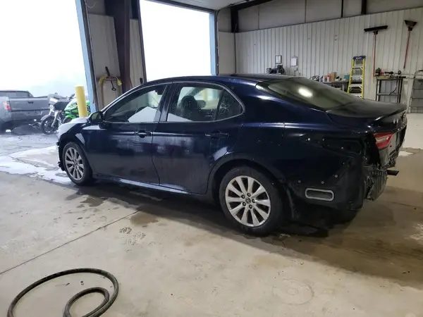 JTNB11HK8J3034961 2018 TOYOTA CAMRY - Image 2