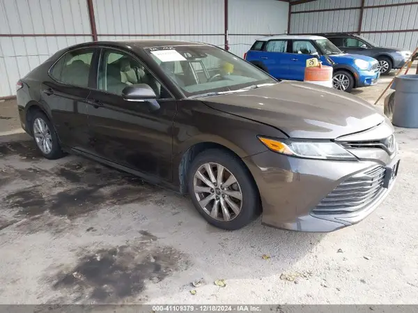 JTNB11HK8J3037391 2018 TOYOTA CAMRY - Image 1