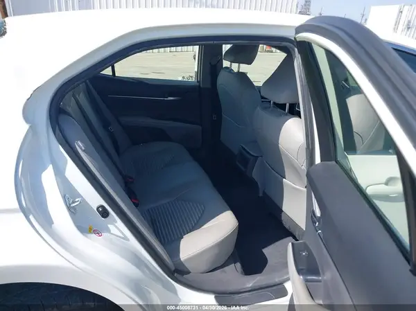 JTNB11HK8J3039111 2018 TOYOTA CAMRY - Image 8