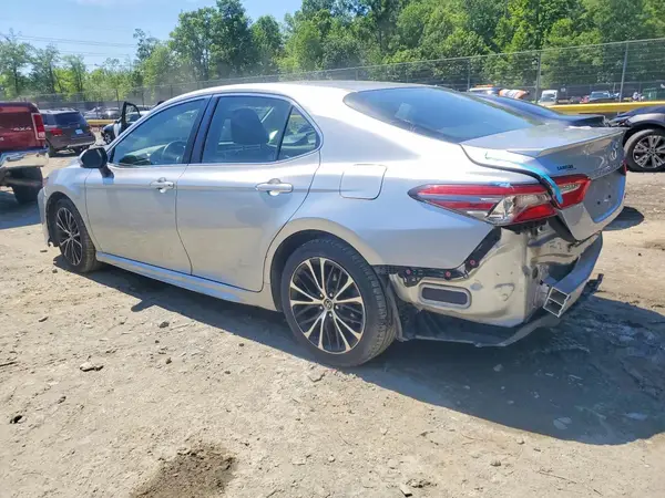 JTNB11HK8J3039657 2018 TOYOTA CAMRY - Image 2