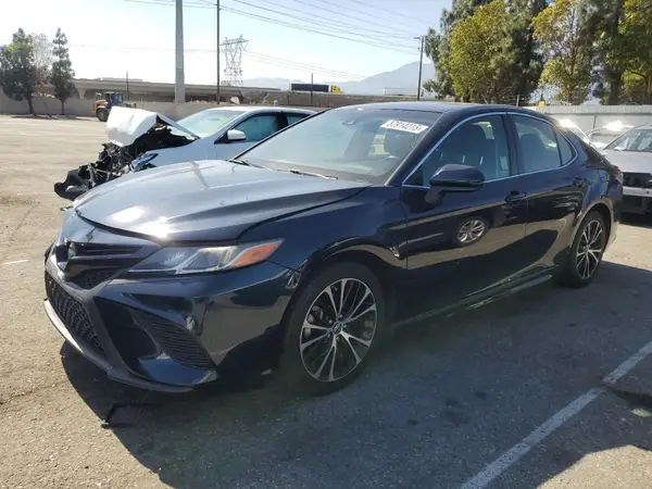 JTNB11HK8J3040761 2018 TOYOTA CAMRY - Image 1