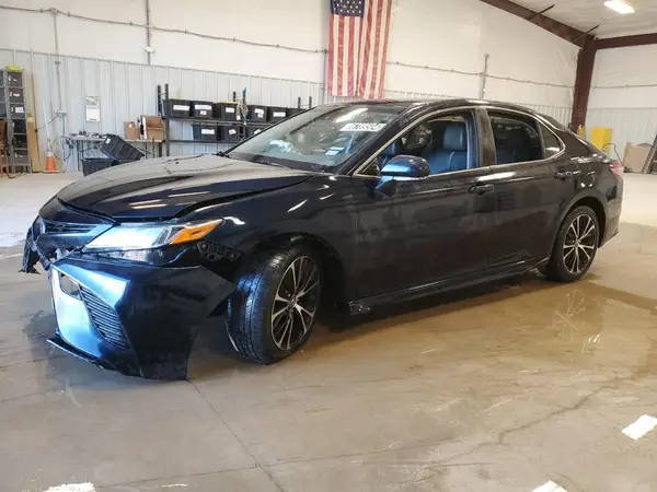 JTNB11HK8J3047256 2018 TOYOTA CAMRY - Image 1