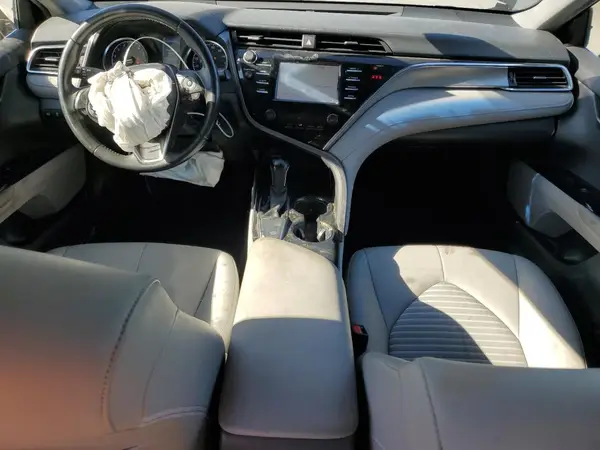 JTNB11HK8J3049783 2018 TOYOTA CAMRY - Image 8