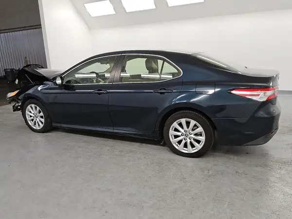 JTNB11HK8J3051162 2018 TOYOTA CAMRY - Image 2
