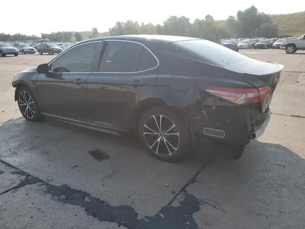 JTNB11HK8J3051226 2018 TOYOTA CAMRY - Image 2