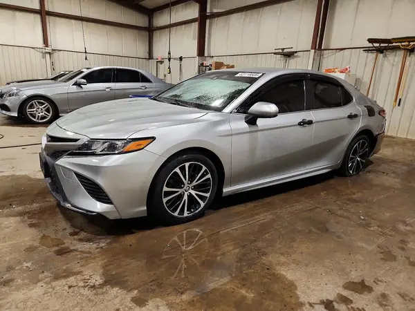 JTNB11HK8J3051789 2018 TOYOTA CAMRY - Image 1