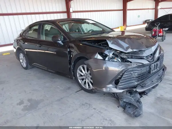 JTNB11HK8J3062128 2018 TOYOTA CAMRY - Image 1