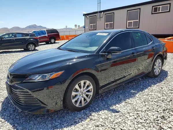JTNB11HK9J3000396 2018 TOYOTA CAMRY - Image 1